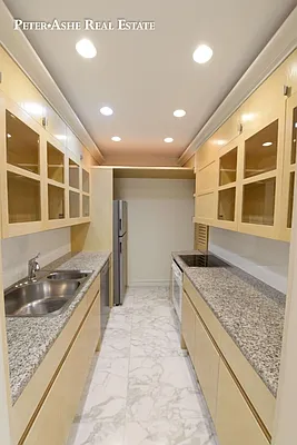 Rented by Peter Ashe | media 4