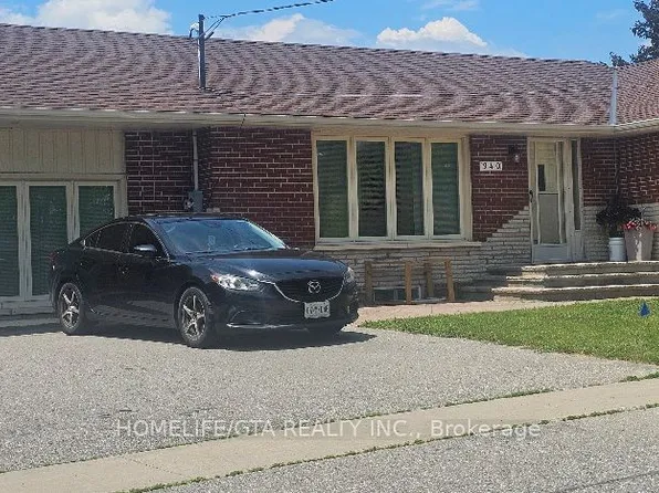 940 Townline Rd S #Basement, Oshawa, ON L1H 0A4