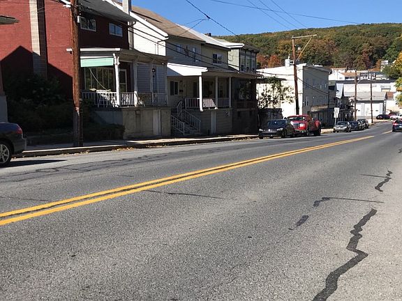 4th image of 43 Front St