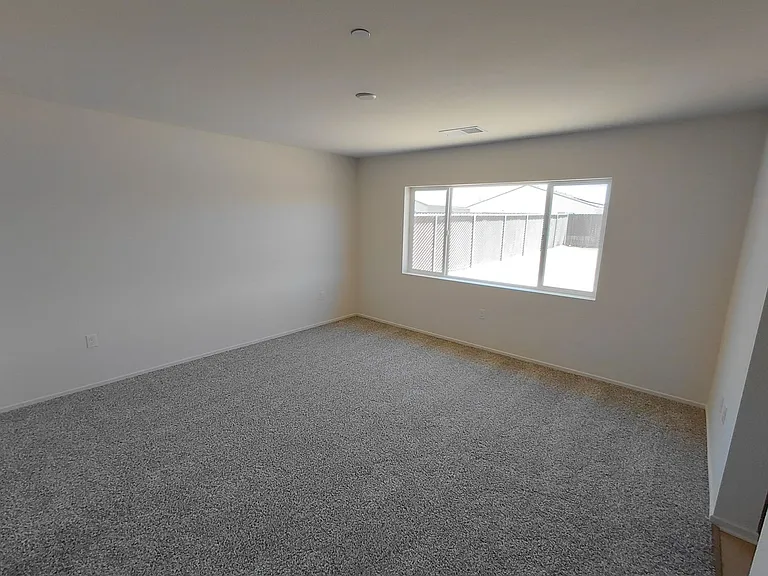 475 Palomino Ct — Photo 30