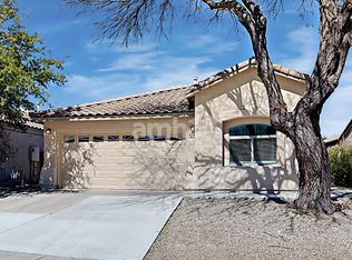 10465 E Oakbrook St, Tucson, AZ 85747