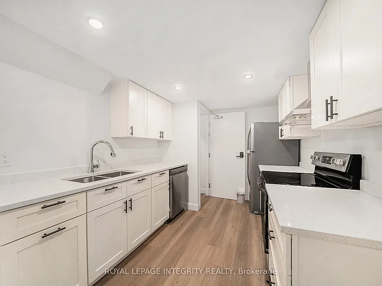 58 Wigan Dr #B — Photo 5