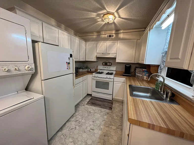 3501 Fort Ave #29 — Photo 4