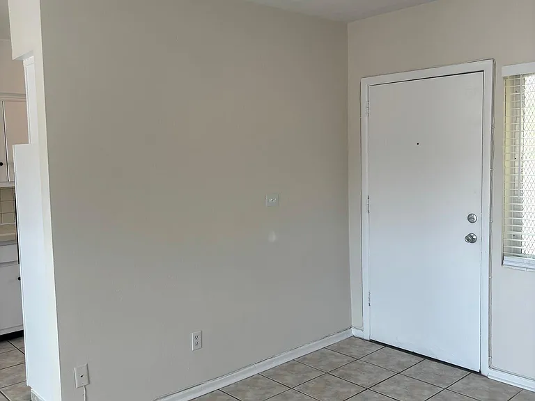 1252 S Alhambra Cir #3 — Photo 5