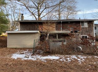 24 Overlook Rd, East Wareham, MA 02538