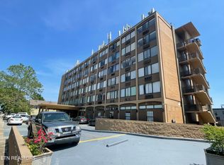 1700 Clinch Ave APT 512, Knoxville, TN 37916