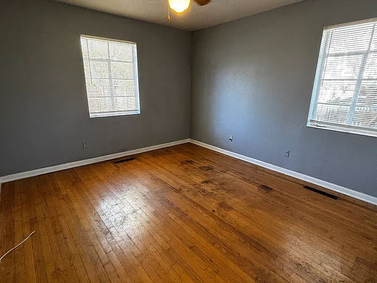 1505 Carlisle Ct — Photo 8