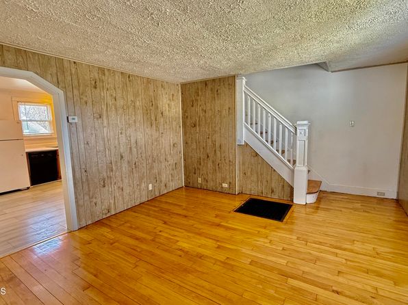 3 Hayes Place, Amsterdam, NY 12010