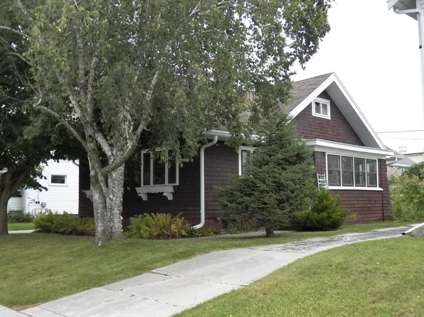 713 South 26th STREET, Manitowoc, WI 54220