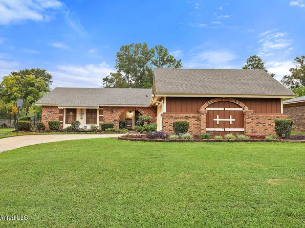 225 Somerset Dr, Jackson, MS 39206