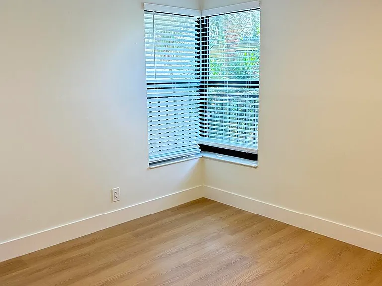 3460 NW 47th Ave — Photo 14