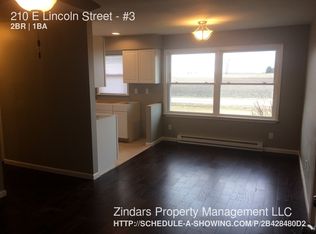 210 E Lincoln St APT 3, Sheldon, IL 60966