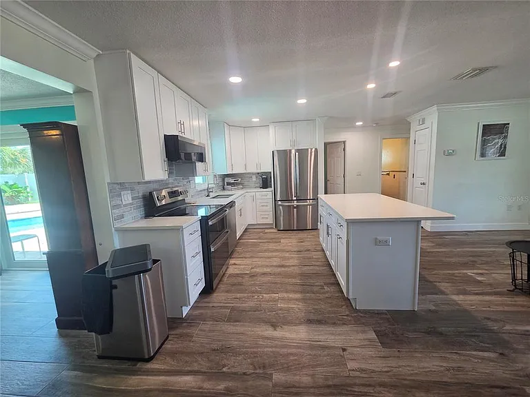 1435 Santa Clara Dr — Photo 4