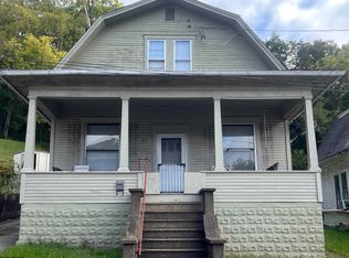211 E 8th St, Weston, WV