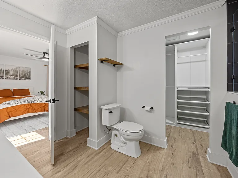 3057 Fountainview Ave — Photo 25
