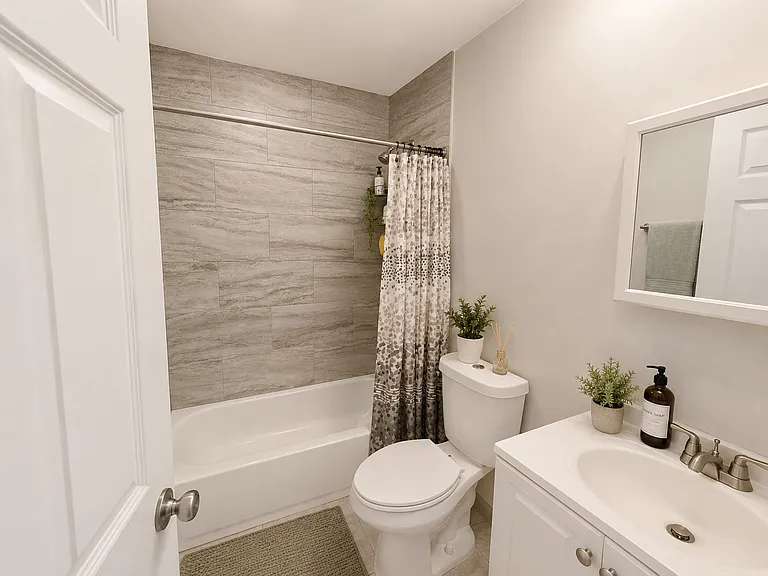 244 Halsted St #1 — Photo 12
