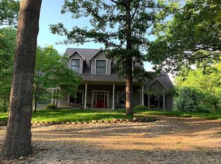 93 Lekars Dr, Sunrise Beach, MO 65079