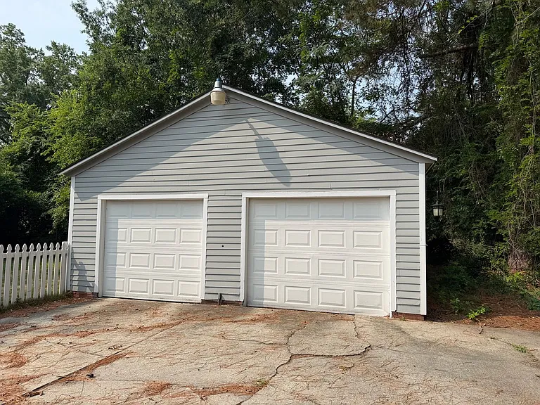2515 Fort Bragg Rd — Photo 21