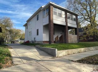 902 N Sheridan Rd, Peoria, IL 61606