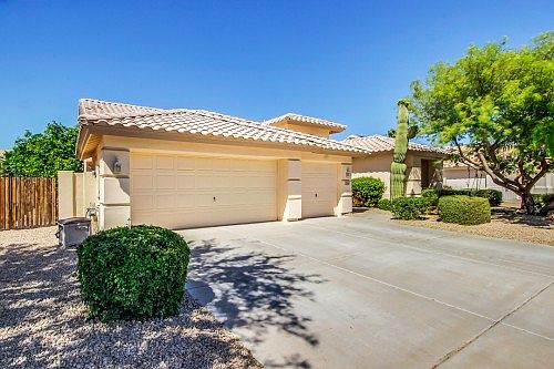 1st image of 13340 W Alvarado Dr