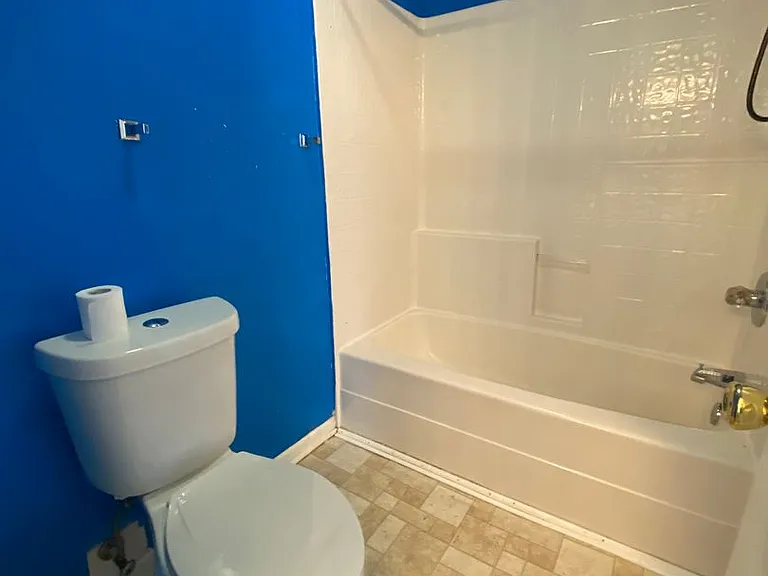 217 W Gilbert St — Photo 13