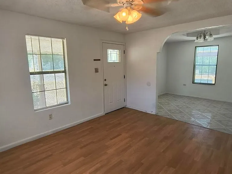 2625 Webster St — Photo 4