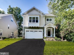 8004 Fort Hunt Rd, Alexandria, VA 22308