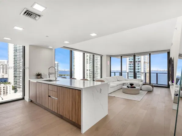 460 NE 28th St APT 1801, Miami, FL 33137