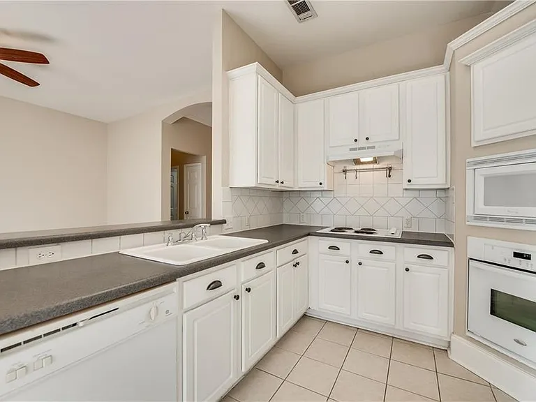 2801 Rush Creek Rd — Photo 6