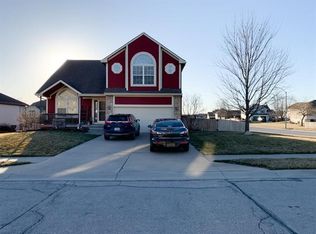 524 Forrest View Ct, Raymore, MO 64083