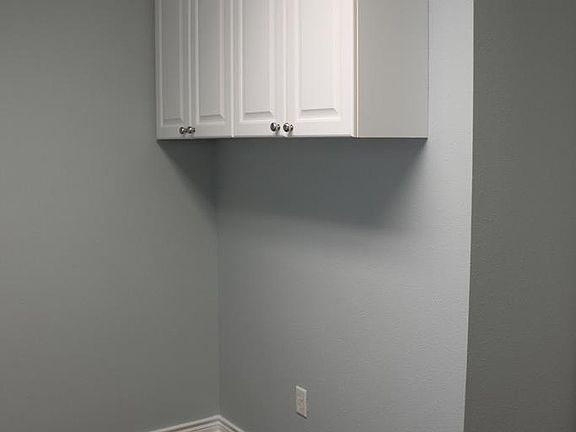 3rd image of 222 Lang Dr