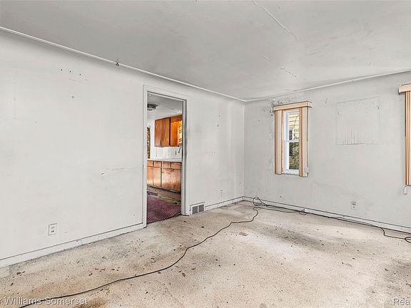 4th image of 31 Edward St