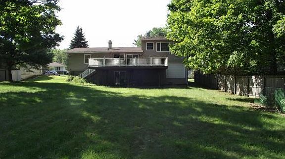 3rd image of 332 Rayelene Dr