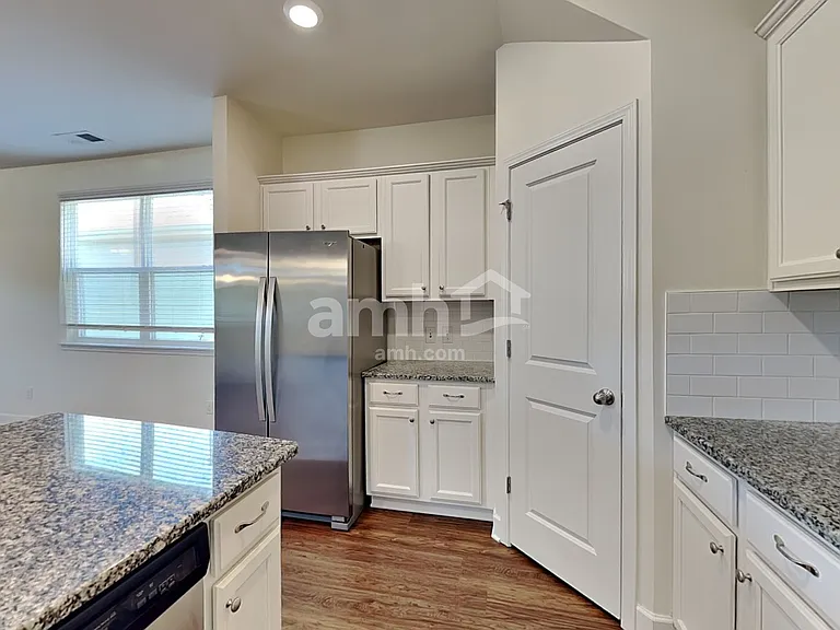 6001 Trailwater Aly — Photo 4