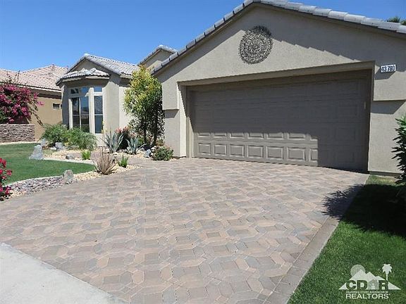 2nd image of 43780 Royal Saint George Dr