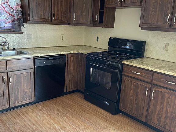 Kitchen with all the appliances