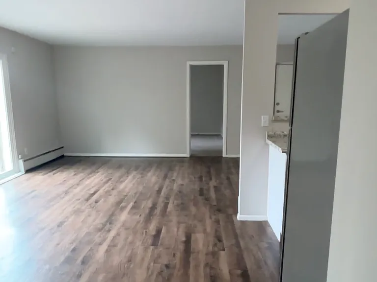 29655 Detroit Rd — Photo 2