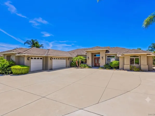 1290 Daxi Ln, Escondido, CA 92029