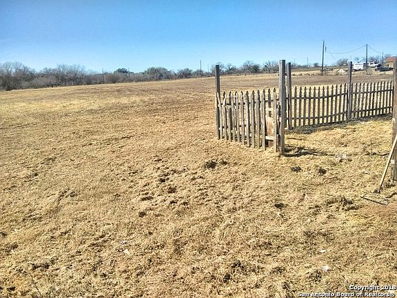 3rd image of 3561 County Road 404