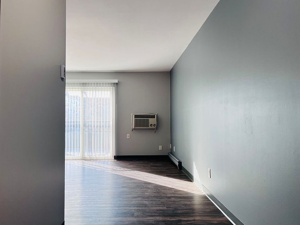 Oakland 2211 17th St S Fargo ND Zillow