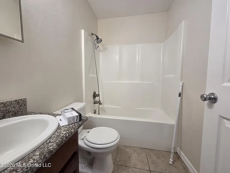8430 Jeff Davis Dr — Photo 6