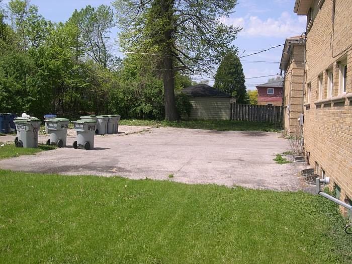 2nd image of 6405 W Keefe Avenue Pkwy