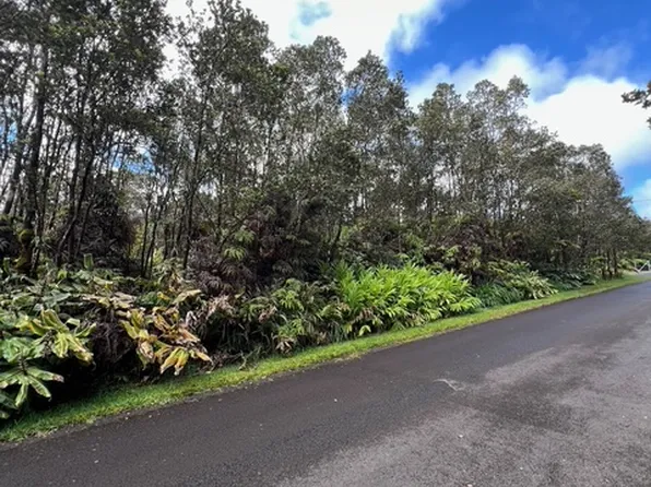 7th St Lot 664, Volcano, HI 96785