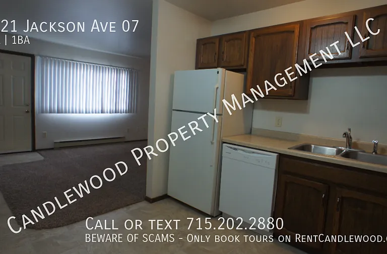 3521 Jackson Ave #7 — Photo 6