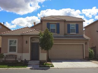 1722 Glen Kippen Ln, Clovis, CA 93619