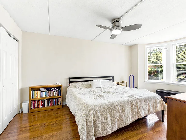 Ellingwood St — Photo 2