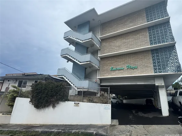 1516 Emerson St APT 104, Honolulu, HI 96813