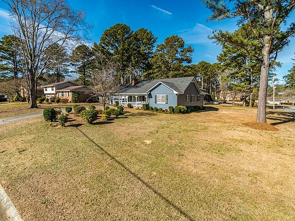 2nd image of 2171 Plantation Ct