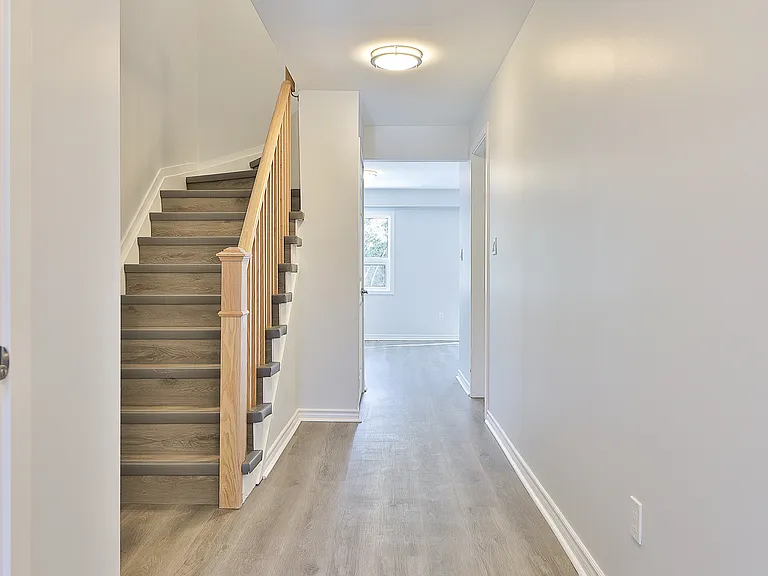 207 Scarborough Golf Club Rd — Photo 26