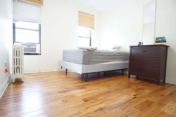 Rented by Mdays Realty | media 27